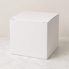 Carica l'immagine nel visualizzatore di Gallery, Scatola per pasticceria 20x20x8 cm