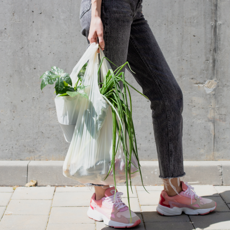 Bolsa Camiseta Compostable 47x22x13cm (alto x ancho x fuelle) 100 unid/rollo